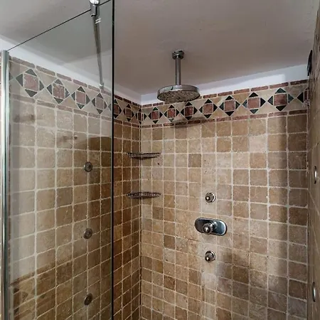 Sun Luxury With Swimming Pool - Apartamento Blevio